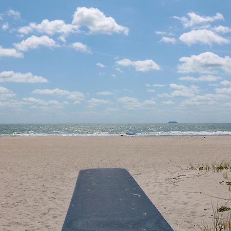 Cape Canaveral Escape With Grill Walk To Beach! Kültér fotó